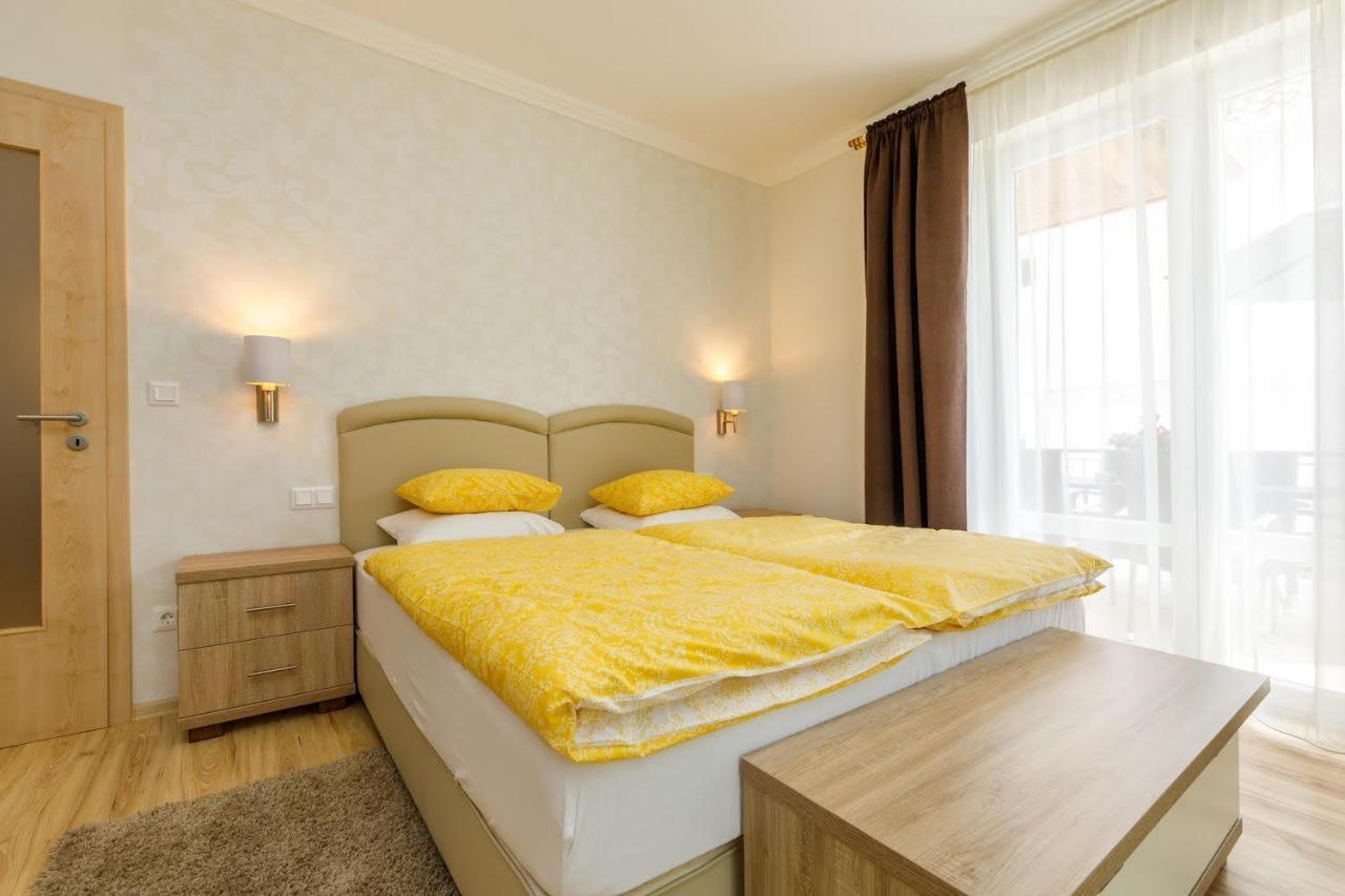 Andi Apartman Heviz Exterior photo
