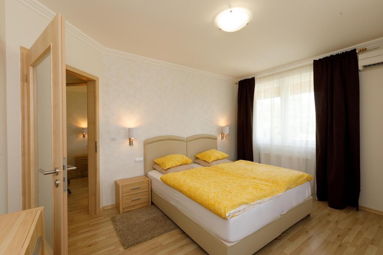 Andi Apartman Heviz Exterior photo