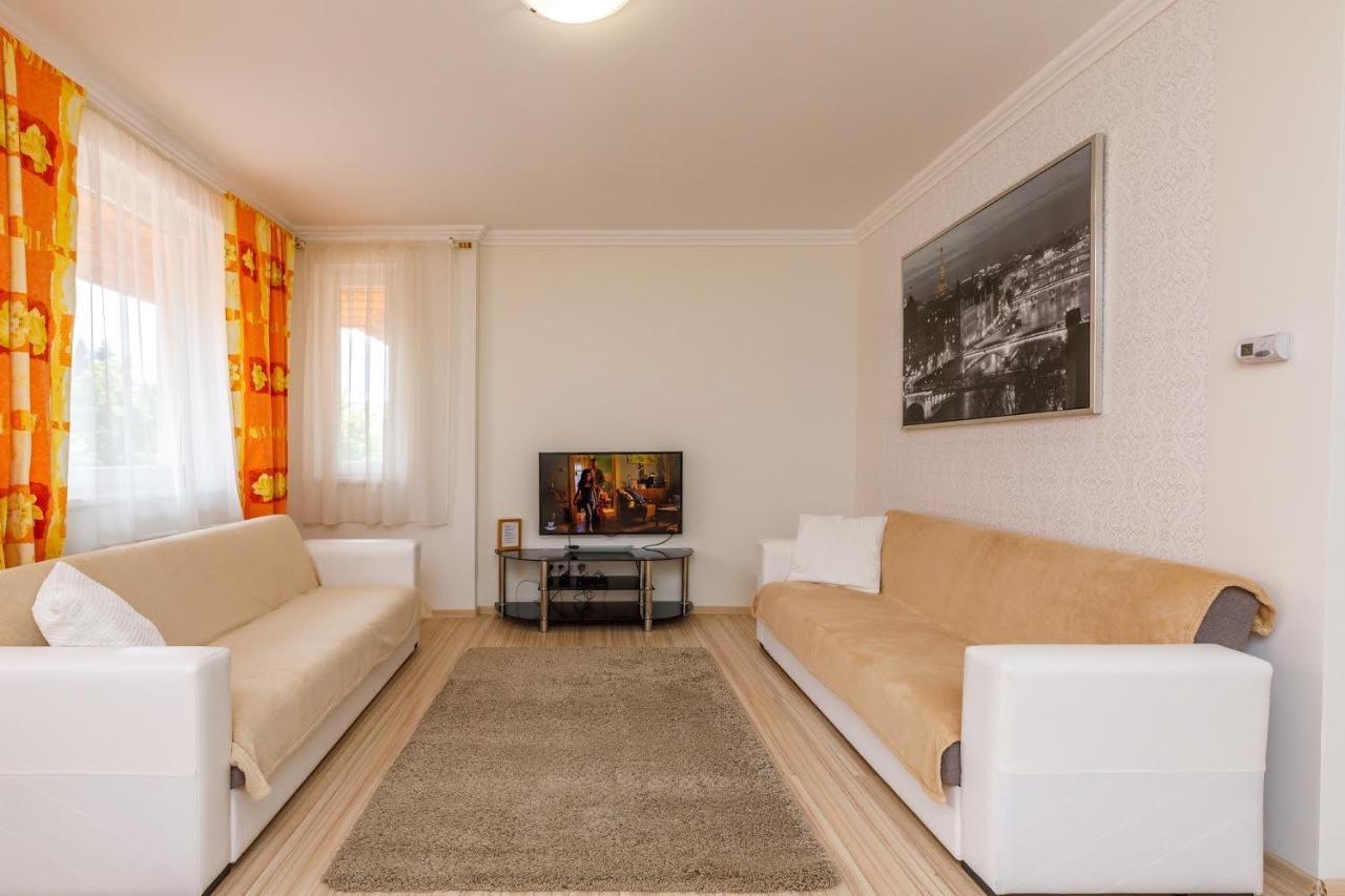 Andi Apartman Heviz Exterior photo
