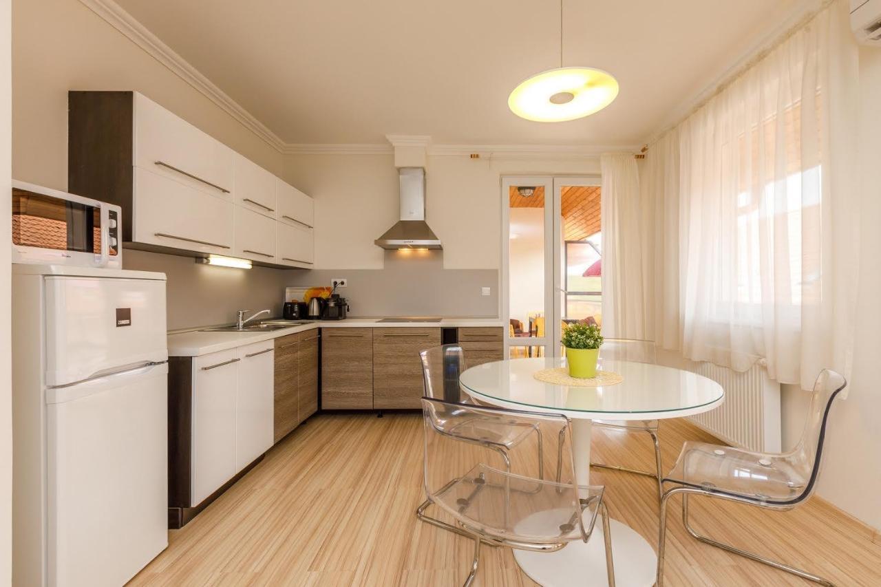 Andi Apartman Heviz Exterior photo