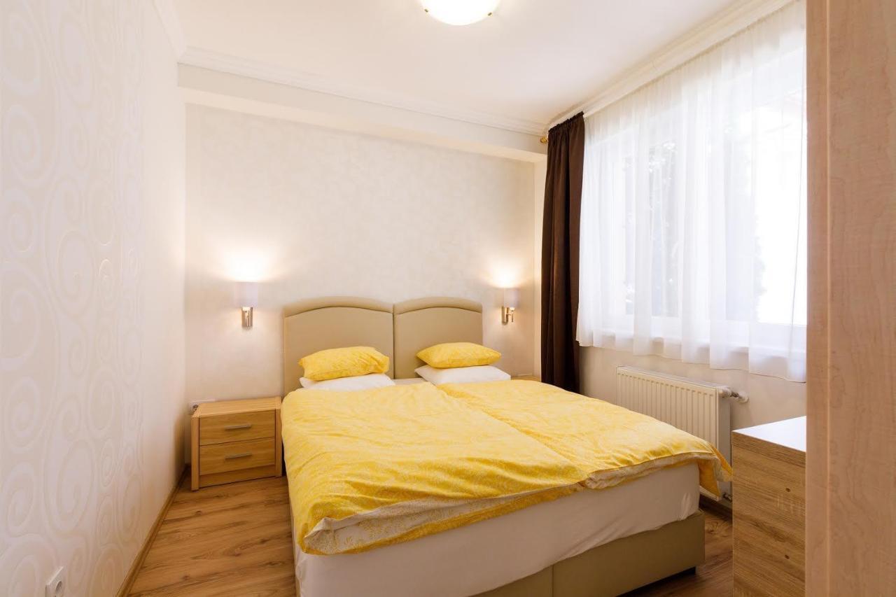 Andi Apartman Heviz Exterior photo