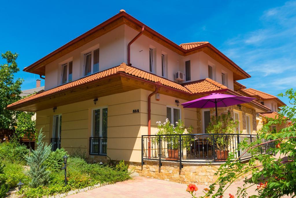 Andi Apartman Heviz Exterior photo